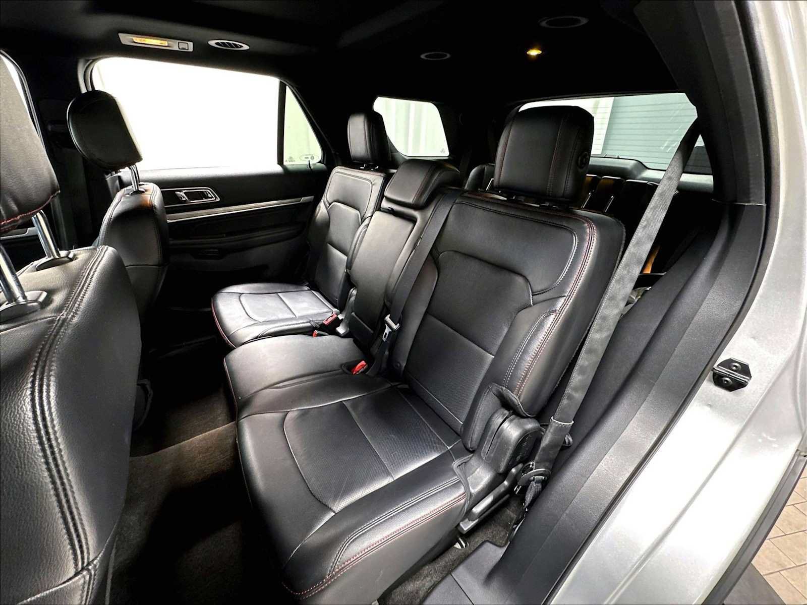 Used 2016 Ford Explorer Sport w/ Equipment Group 401A AWD/4WD image 30