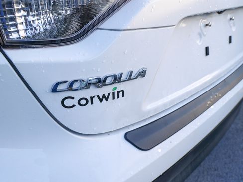 Used 2026 Toyota Corolla LE FWD image 11