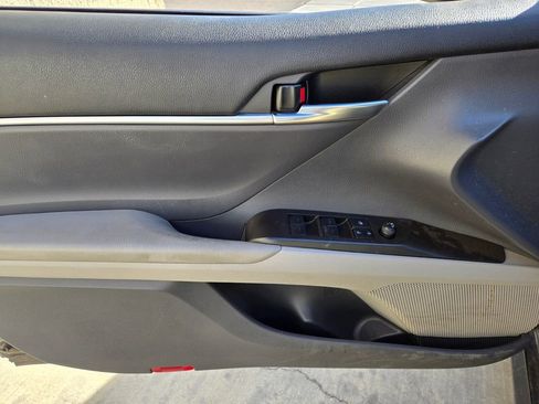 Used 2022 Toyota Camry LE w/ Carpet Mat Package (TMS) image 7