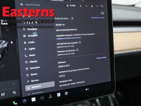 Used 2023 Tesla Model 3 Standard Range image 18