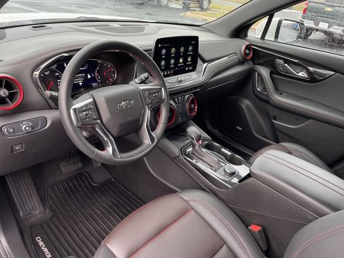 Certified 2024 Chevrolet Blazer RS w/ Driver Confidence II Package image 9