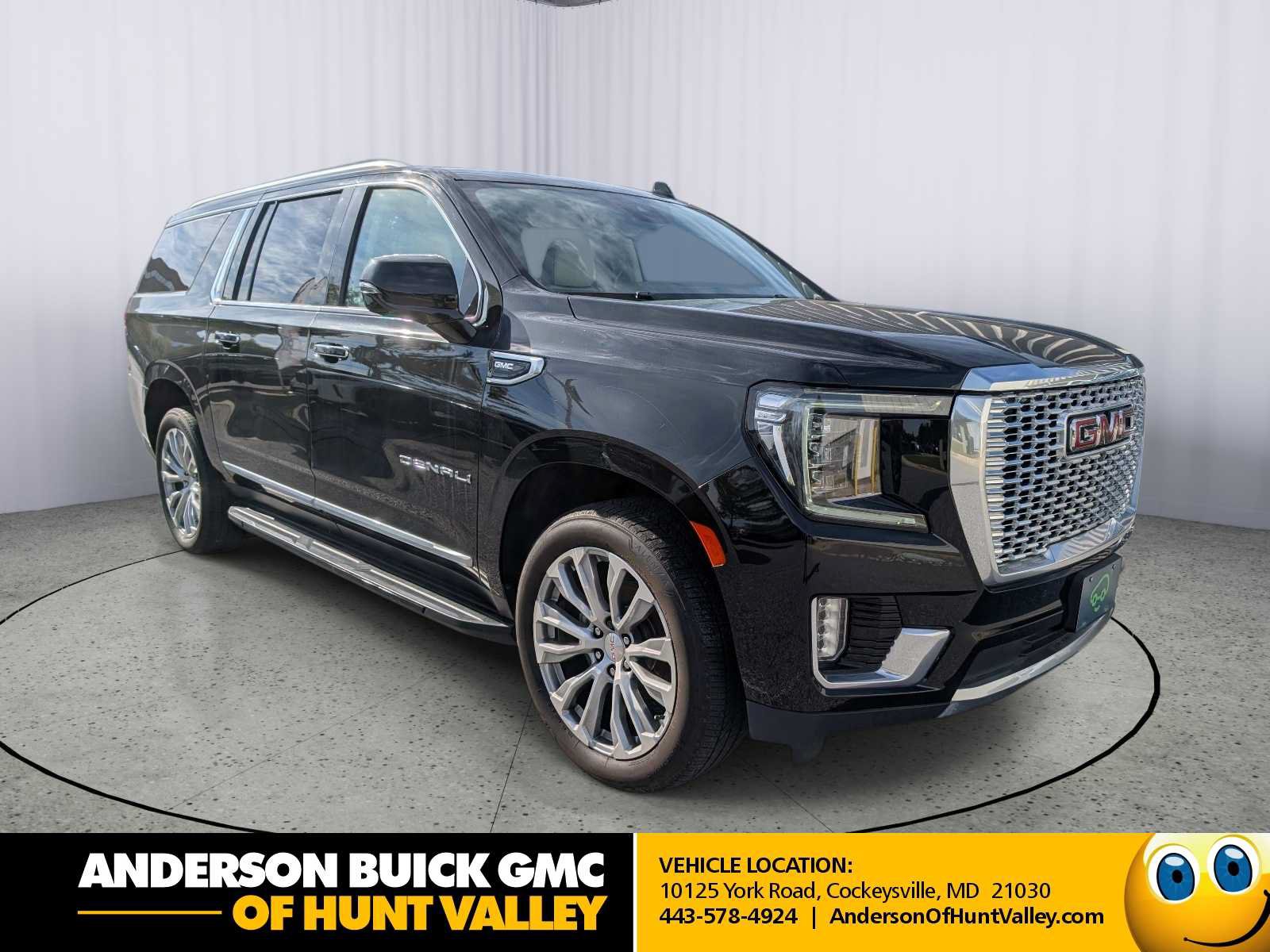 Used 2023 GMC Yukon XL Denali AWD/4WD image 1