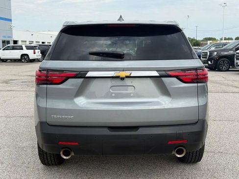 Used 2023 Chevrolet Traverse LS w/ Safety Package FWD image 4