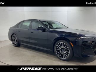 New 2026 BMW 750e xDrive w/ Premium Package video 2