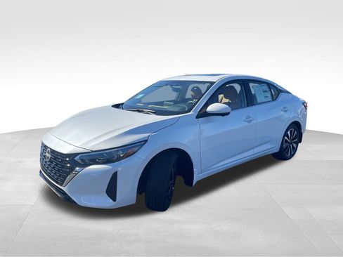 New 2025 Nissan Sentra SV w/ SV Premium Package image 4