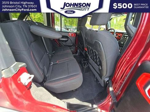 Used 2021 Jeep Wrangler Unlimited Rubicon AWD/4WD image 17