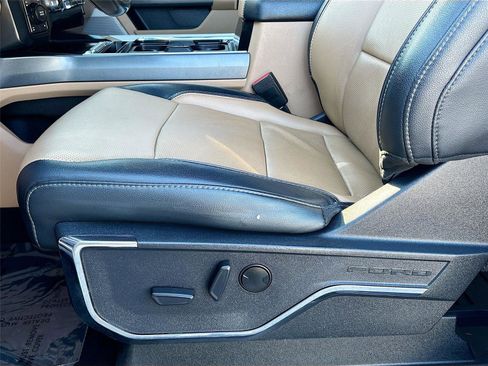 Used 2023 Ford F250 Lariat w/ Chrome Package image 21