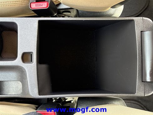 Used 2012 Hyundai Elantra GLS w/ Preferred Pkg 3 image 9