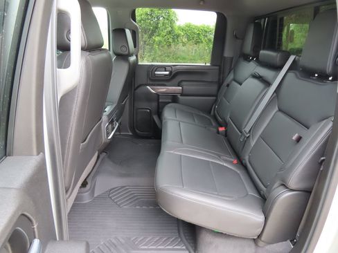 Used 2021 Chevrolet Silverado 2500 LTZ w/ LTZ Plus Package AWD/4WD image 33