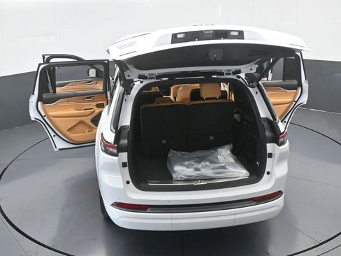 New 2026 Jeep Grand Cherokee L Summit AWD/4WD image 70