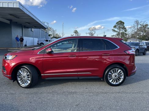 Used 2024 Ford Edge Titanium w/ Titanium Elite Package image 4