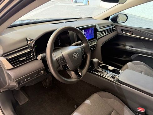 Used 2025 Toyota Camry LE w/ Convenience Package FWD image 27