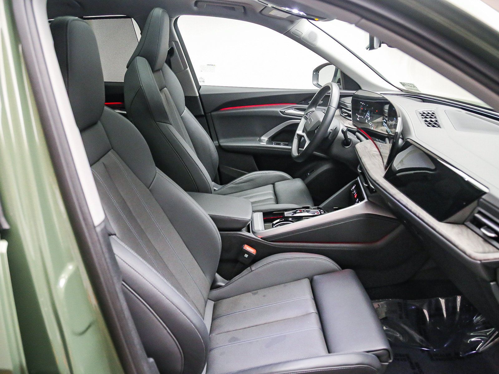 Certified 2025 Audi Q5 Premium Plus AWD/4WD image 17