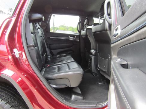 Used 2019 Jeep Grand Cherokee Limited AWD/4WD image 13