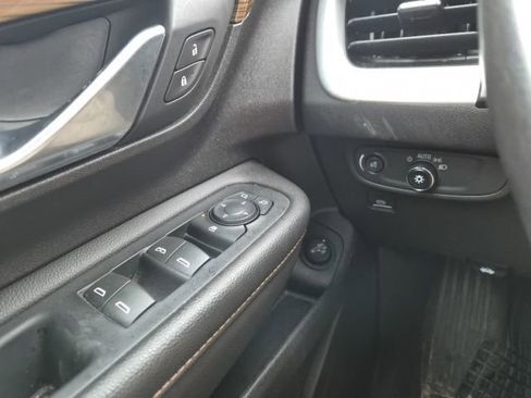 Used 2020 GMC Terrain SLE w/ Driver Convenience Package image 15