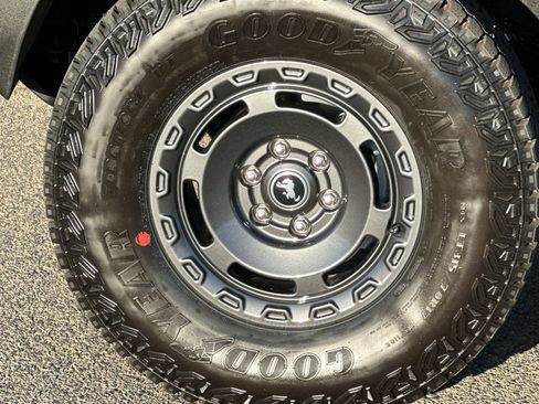 New 2025 Ford Bronco Outer Banks w/ Sasquatch Package image 32