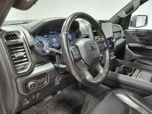 Used 2022 RAM 1500 Limited w/ Body Color Bumper Group image 32
