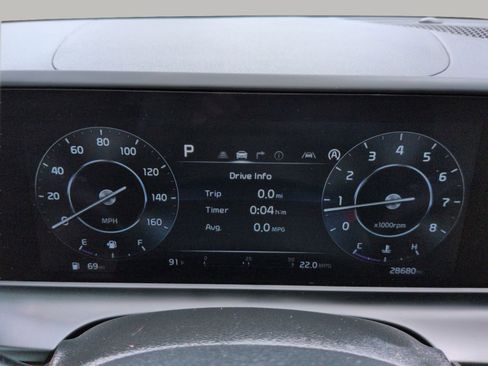 Certified 2024 Kia Seltos EX FWD image 32