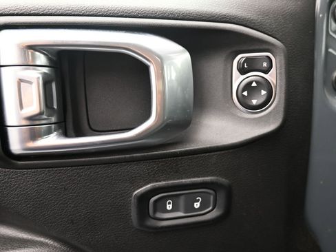 Used 2024 Jeep Wrangler Unlimited Rubicon 4xe image 24