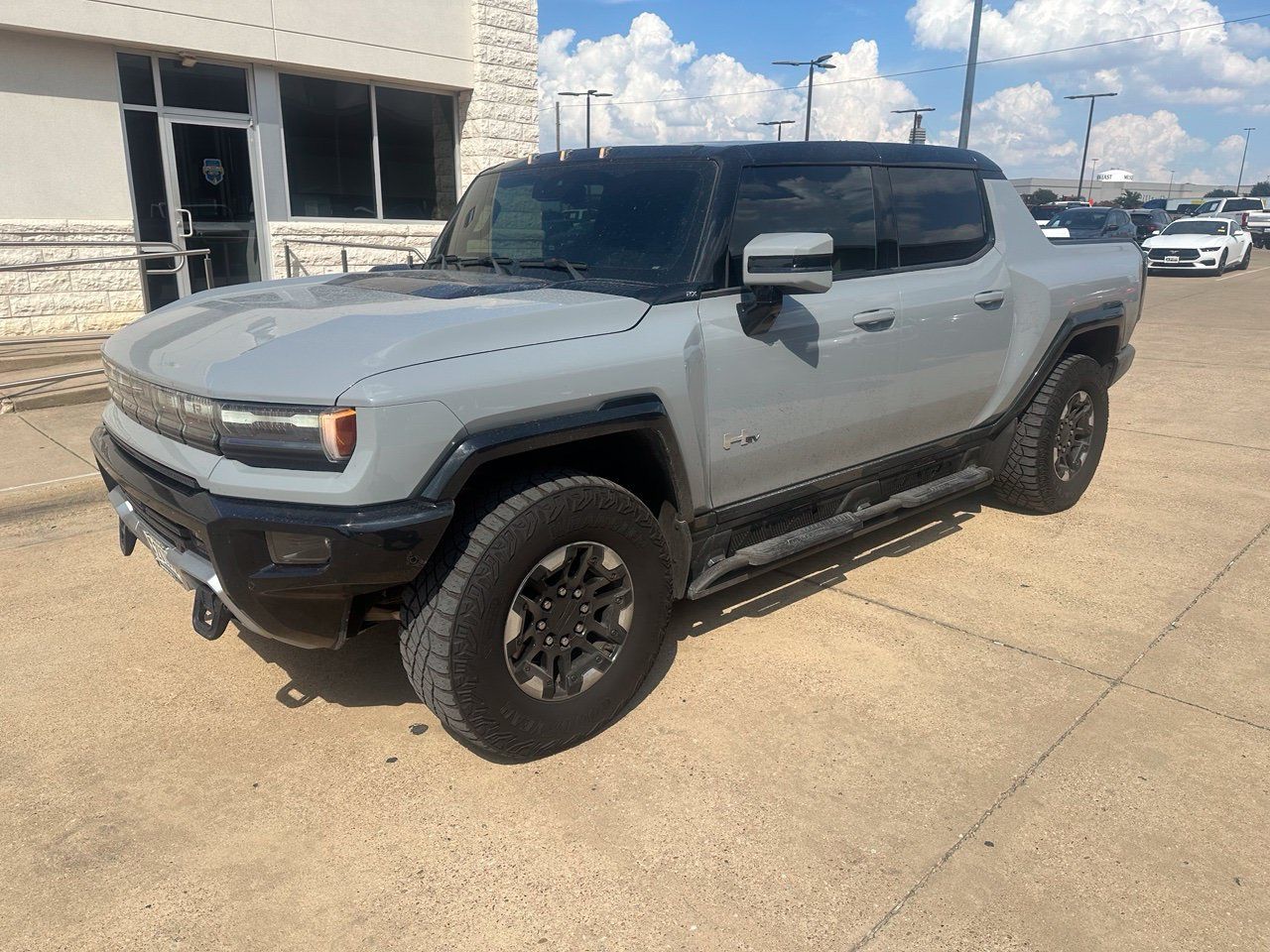 Used 2024 GMC Hummer EV 2X w/ Extreme Off-Road Package AWD/4WD image 11