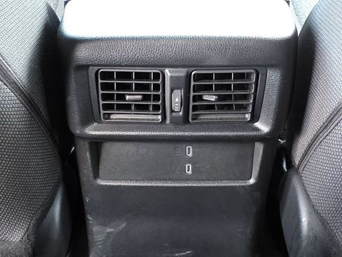 Used 2025 Toyota 4Runner SR5 AWD/4WD image 17