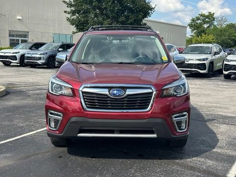 Used 2019 Subaru Forester Touring AWD/4WD image 2