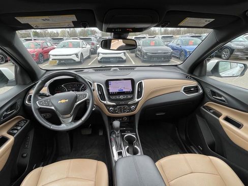 Used 2022 Chevrolet Equinox Premier image 23