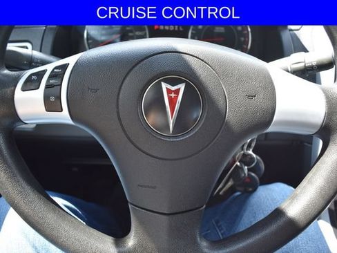 Used 2007 Pontiac Torrent 2WD image 4