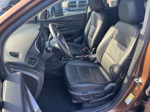 Used 2017 Buick Encore Essence FWD image 17
