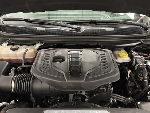 Used 2024 Jeep Wagoneer L Series II w/ Convenience Group I AWD/4WD image 36