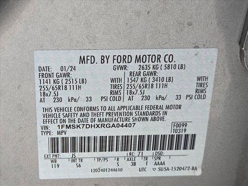 Used 2024 Ford Explorer XLT w/ Equipment Group 202A RWD image 17