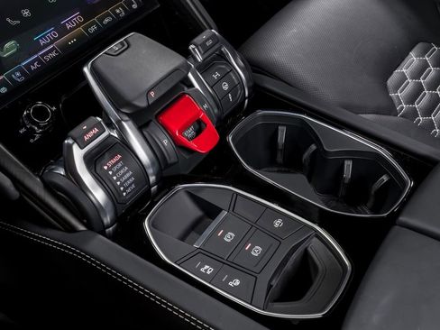 Used 2024 Lamborghini Urus S image 28