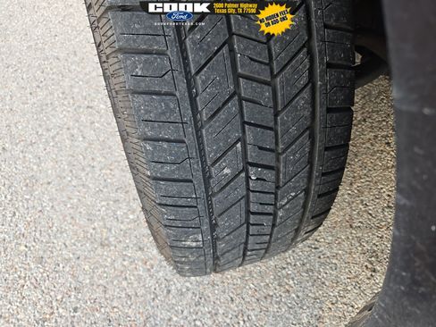 Used 2019 Ford F150 XLT w/ Equipment Group 302A Luxury image 11