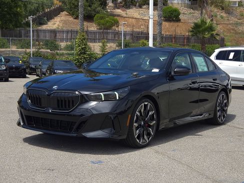 New 2027 BMW 530i w/ M Sport Package RWD image 2