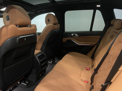 Used 2024 BMW X5 xDrive40i w/ Premium Package image 24