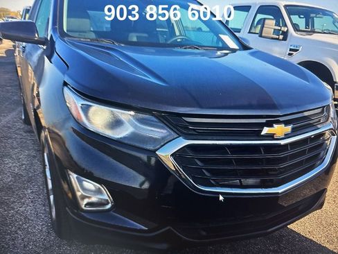 Used 2021 Chevrolet Equinox LT image 2