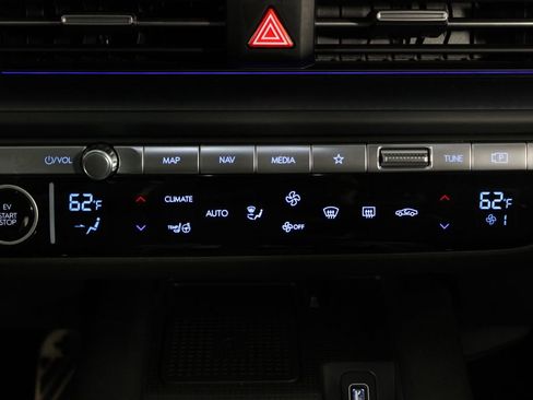 Certified 2025 Hyundai Ioniq 6 Limited image 21