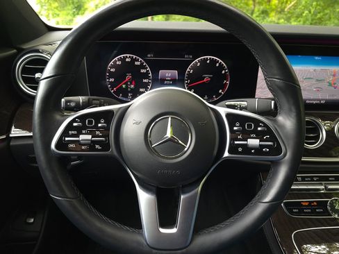 Used 2019 Mercedes-Benz E 450 4MATIC Wagon w/ Premium Package image 32