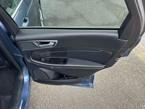 Used 2018 Ford Edge Titanium w/ Equipment Group 301A image 38