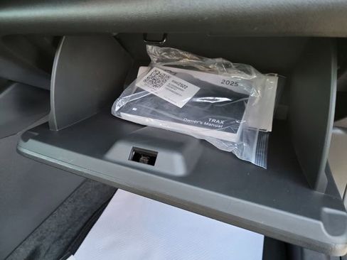 Certified 2025 Chevrolet Trax LS w/ LS Convenience Package image 29