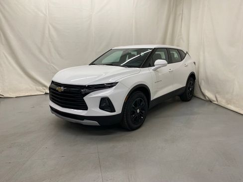 Used 2019 Chevrolet Blazer L FWD image 2
