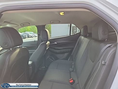 Used 2023 Buick Encore GX Preferred w/ Cold Weather Comfort Package AWD/4WD image 39