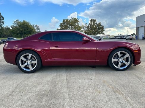 Used 2010 Chevrolet Camaro SS w/ RS Package image 2