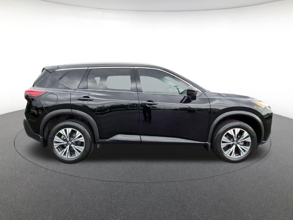 Used 2021 Nissan Rogue SV w/ Premium Package FWD image 4