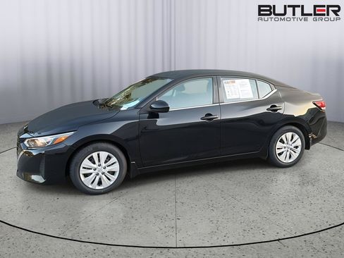 Used 2024 Nissan Sentra S FWD image 3