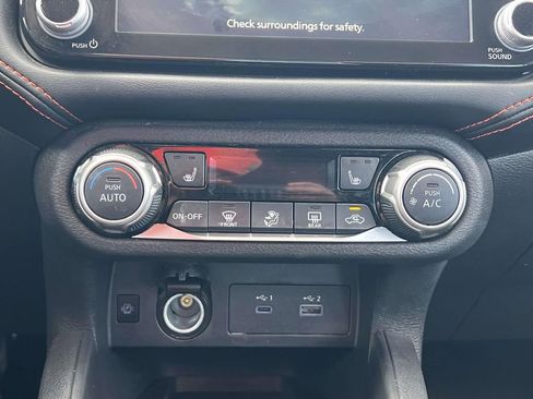 Certified 2025 Nissan Versa SR image 29