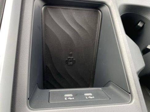 New 2025 Nissan Armada SL w/ Captain's Chari Seat Package image 28