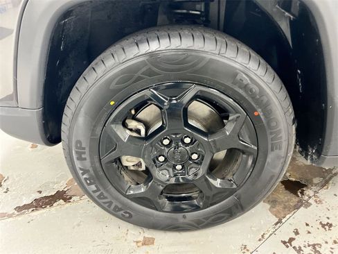 Used 2023 Jeep Compass Trailhawk image 25