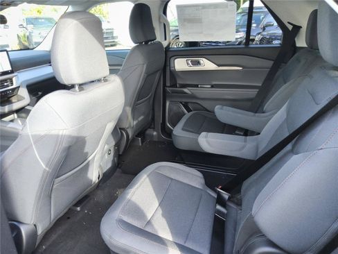 New 2026 Ford Explorer Active RWD image 20