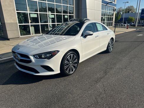 Used 2023 Mercedes-Benz CLA 250 4MATIC image 2